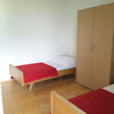 Lo - 5 Apartment