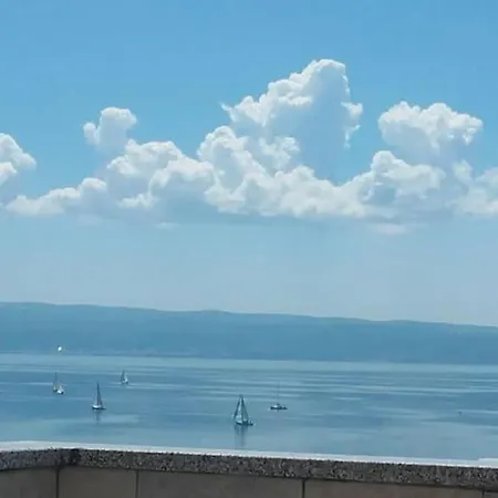 Διαμέρισμα Lo - 5 Σπλιτ